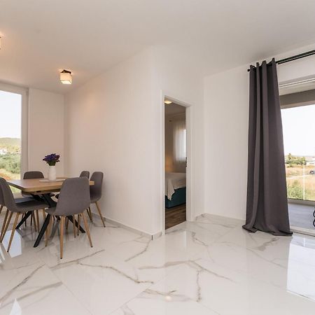 Luxury D Apartments 比比涅 客房 照片