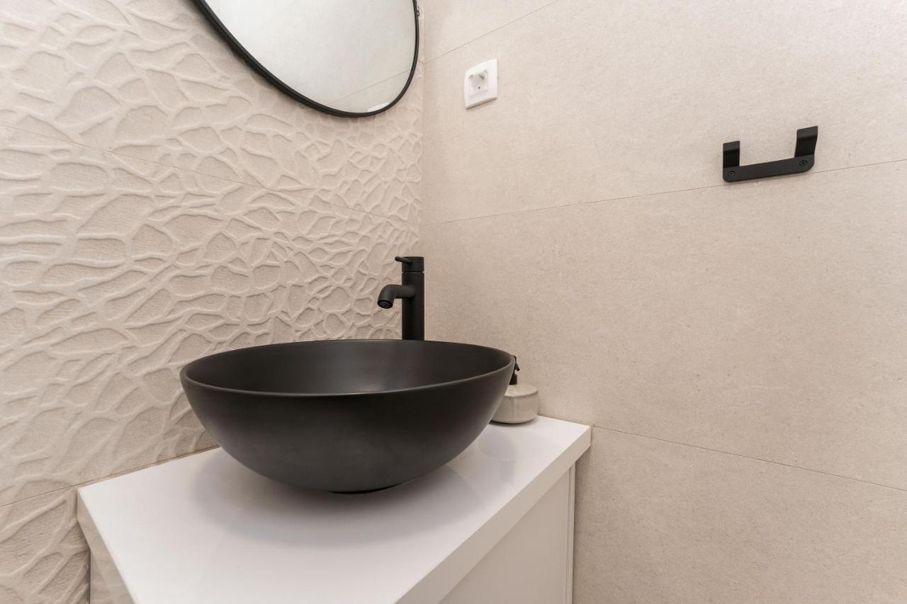 Luxury D Apartments 比比涅 外观 照片