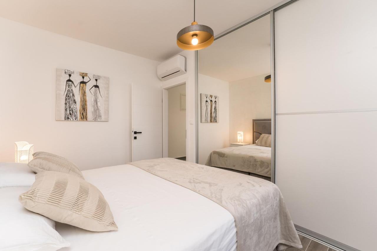 Luxury D Apartments 比比涅 外观 照片